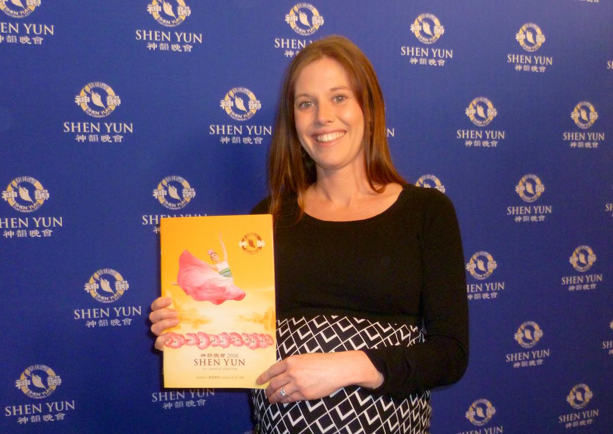 Power of Devotion Stands Out in Shen Yun, Says Theatergoer