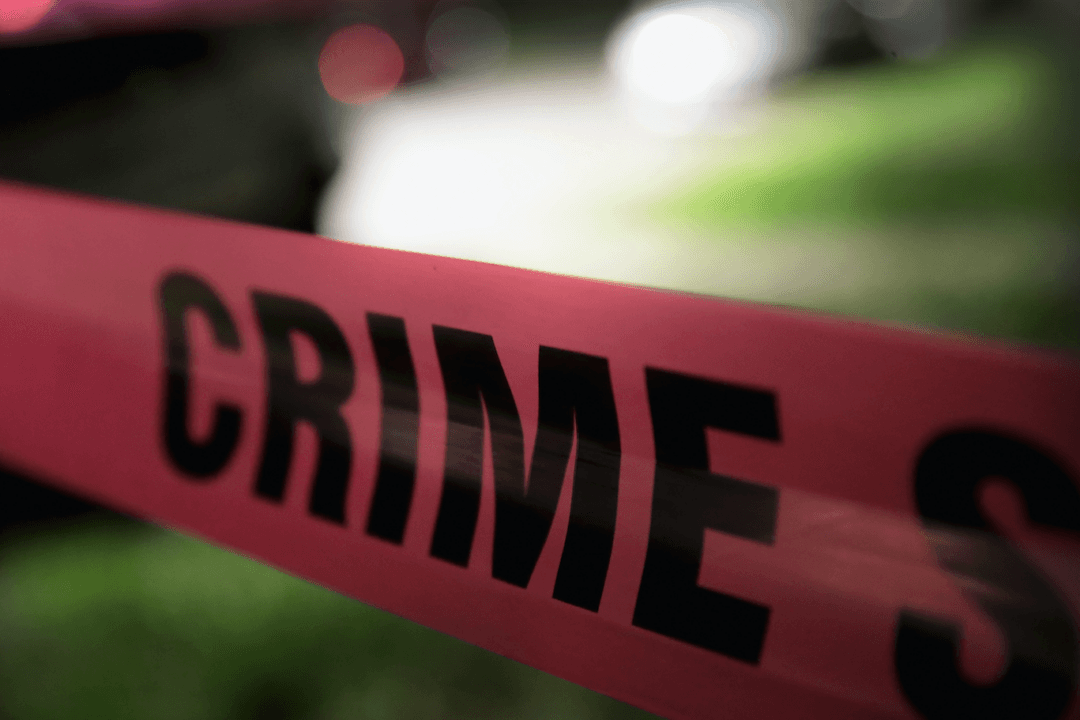 Woman Attacked Three People With a Hammer When They Knocked on Her Door to Talk About the Bible