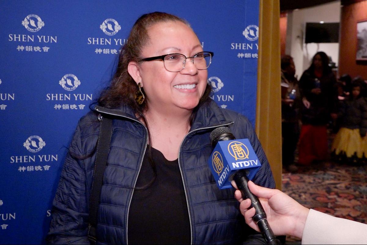 Public Health Commander Returns for the Fourth Times to See Shen Yun