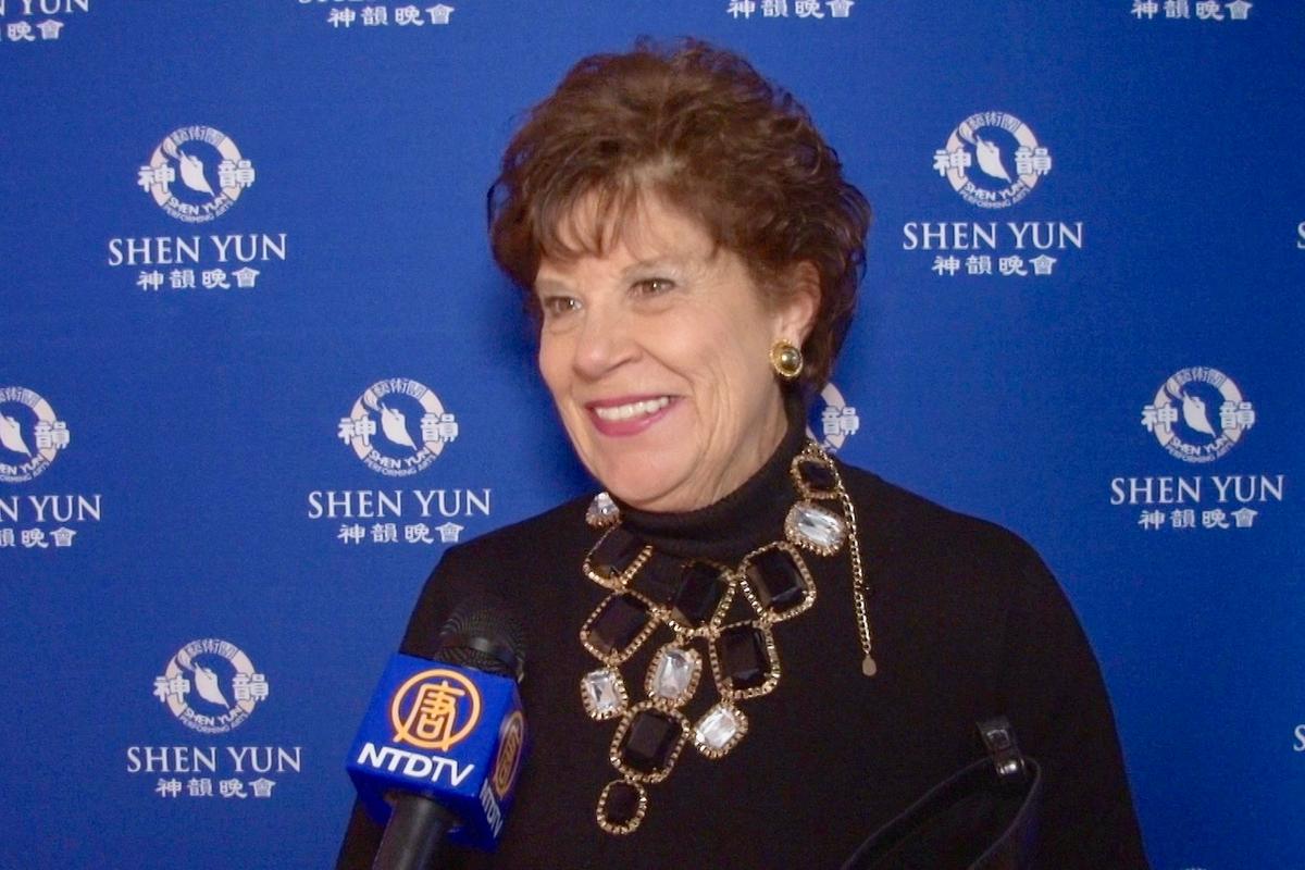 Former First Lady of Alabama Returns to See Shen Yun for the Third Time