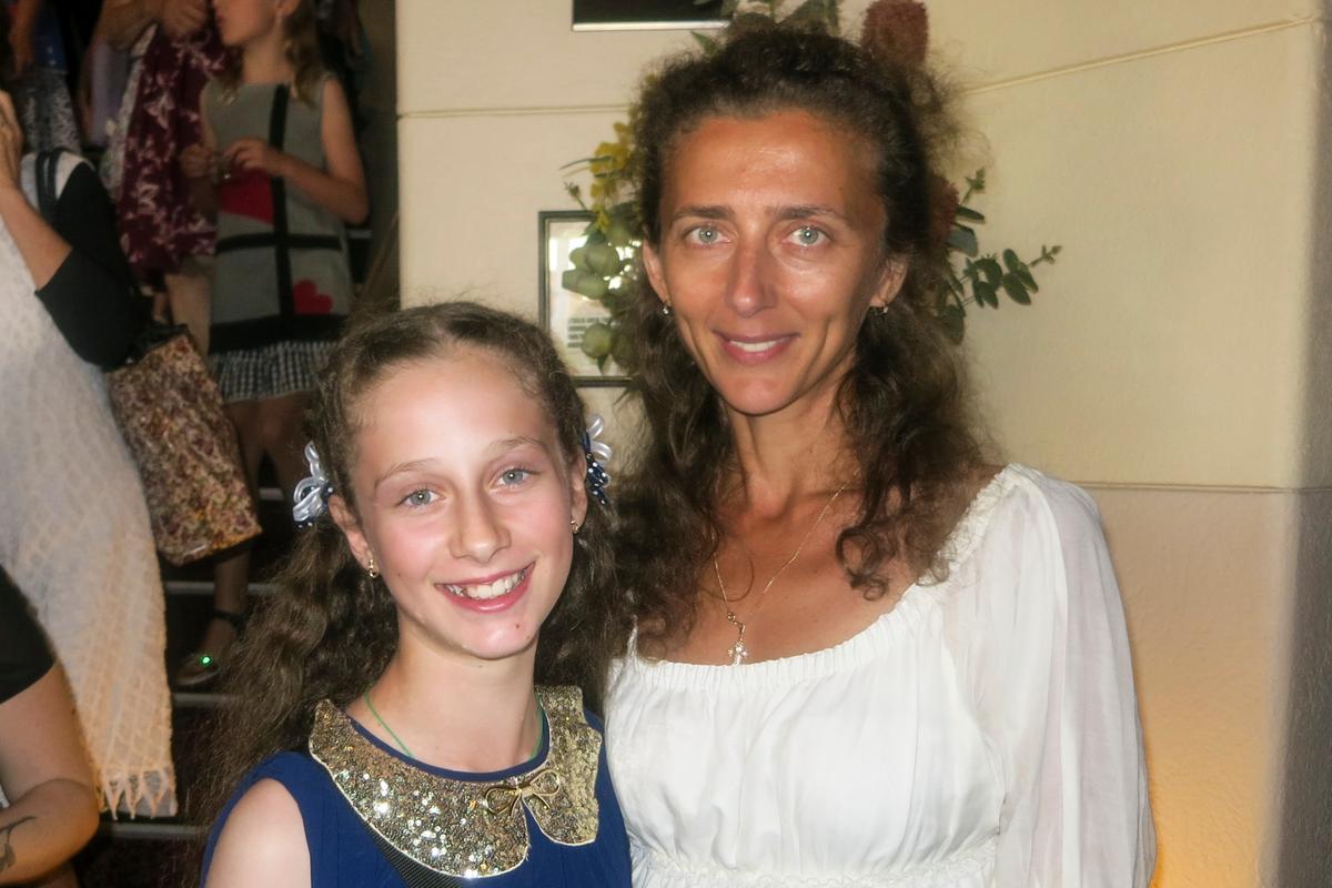 Gymnastic Choreographer Says Shen Yun’s Costumes Are Beautiful