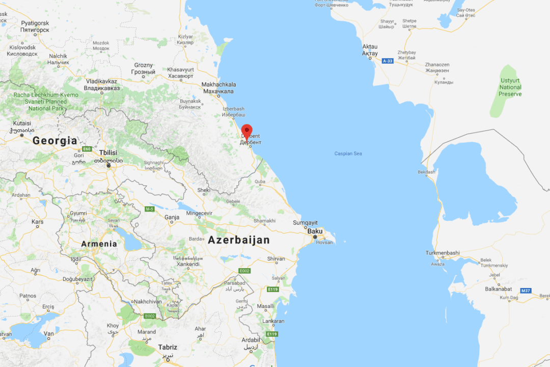 Russian Woman Gives Birth To Giant Baby at Home, Alone