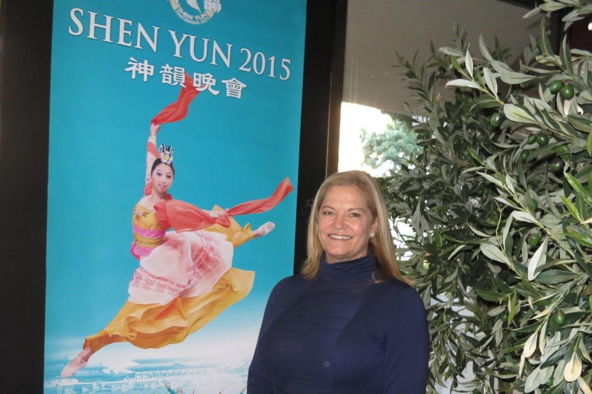 Theatergoer Enthuses: Shen Yun Is ‘So visually satisfying to watch’