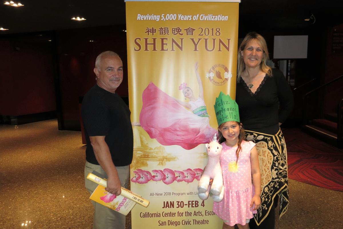Business Professional Enjoys the Spirituality in Shen Yun