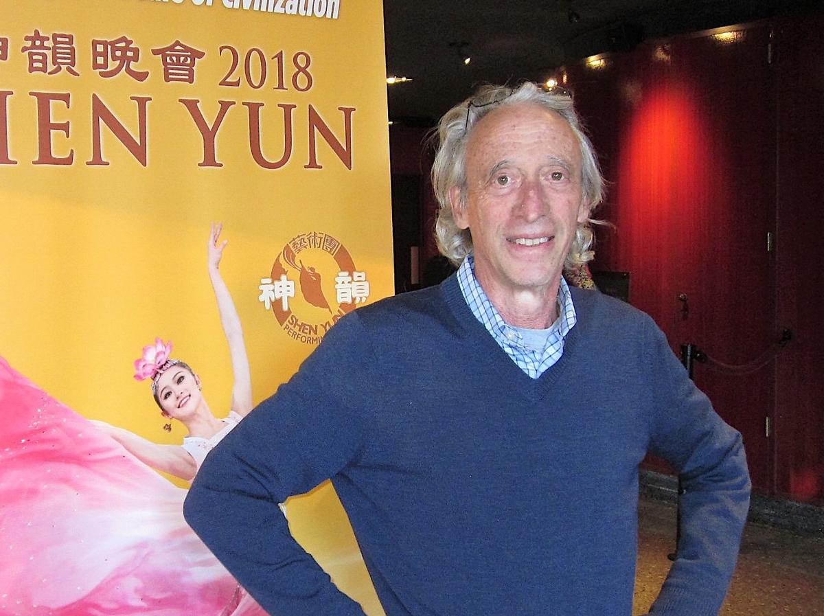 Filmmaker Impressed With Shen Yun’s Technology and Timing