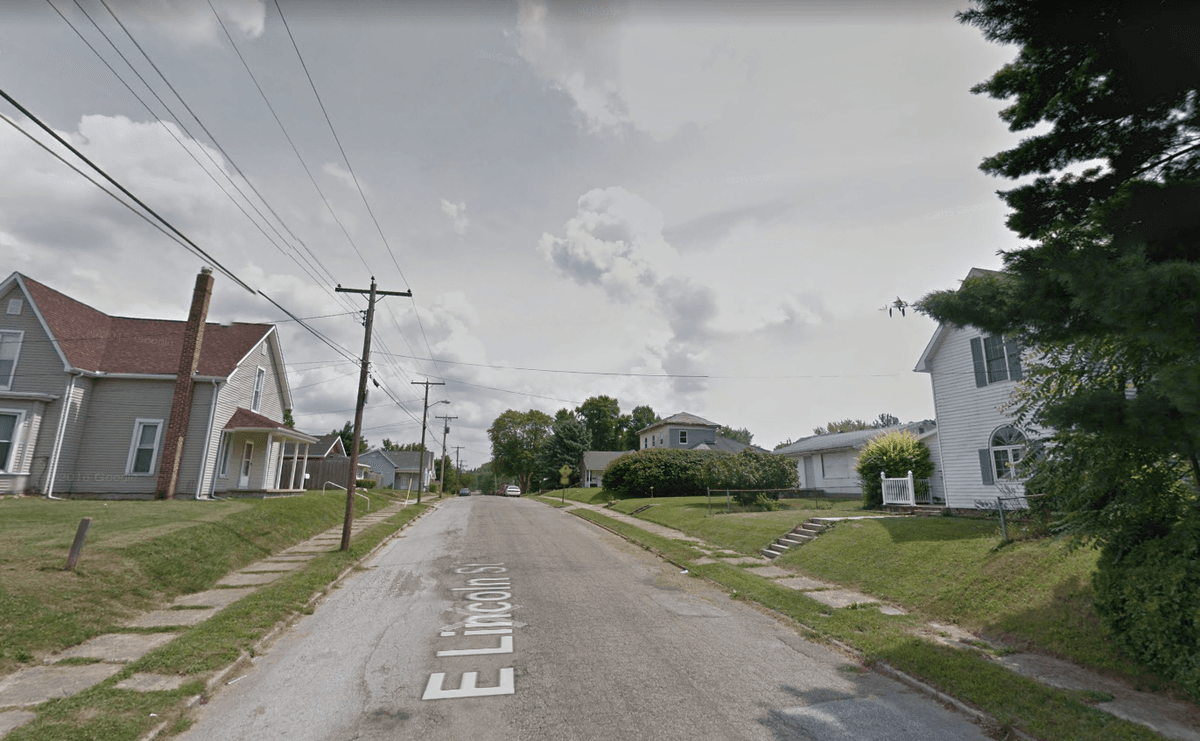 Indiana Police Investigating Suspected Murder-Suicide of Two Teens