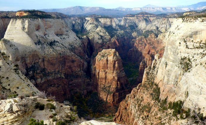 Teenage Girl Dies After Falling More Than 1,000 Feet in Utah’s Zion National Park