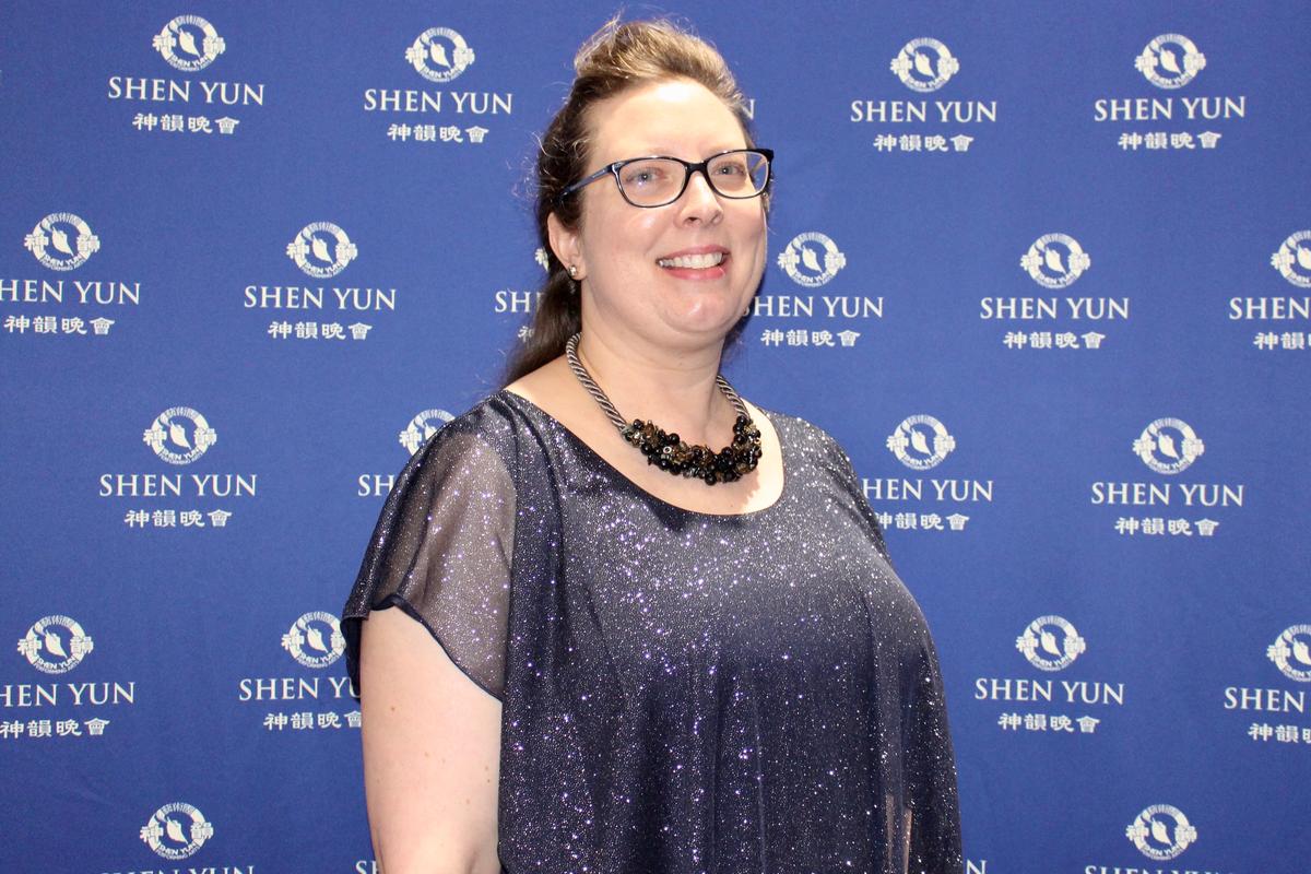 Company Logistics Coordinator: Shen Yun, ‘I Came to Tears Because of the Beauty’