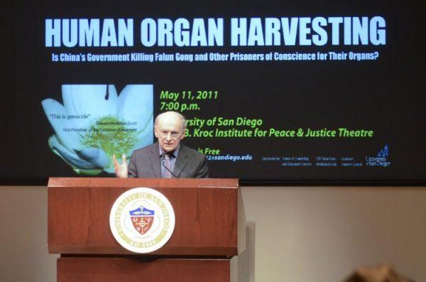 David Matas speaking at the Joan B. Kroc Institute for Peace and Justice at the University of San Diego, on May 11, 2011. (Alex Li/The Epoch Times)