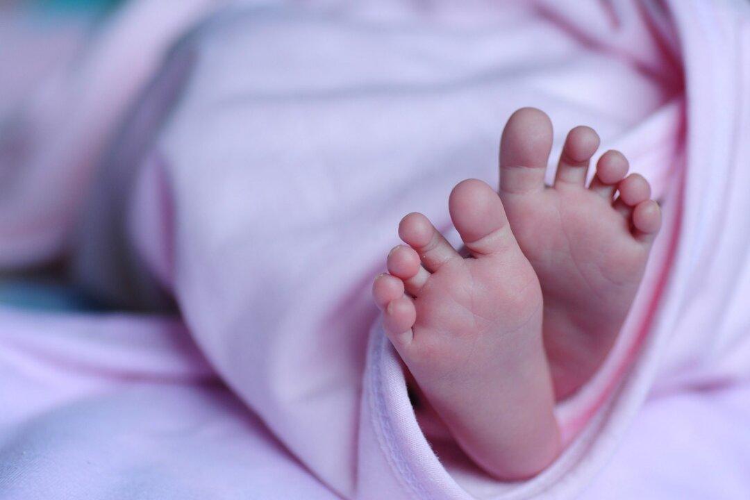 Woman Mistakes Pregnancy for Burst Appendix