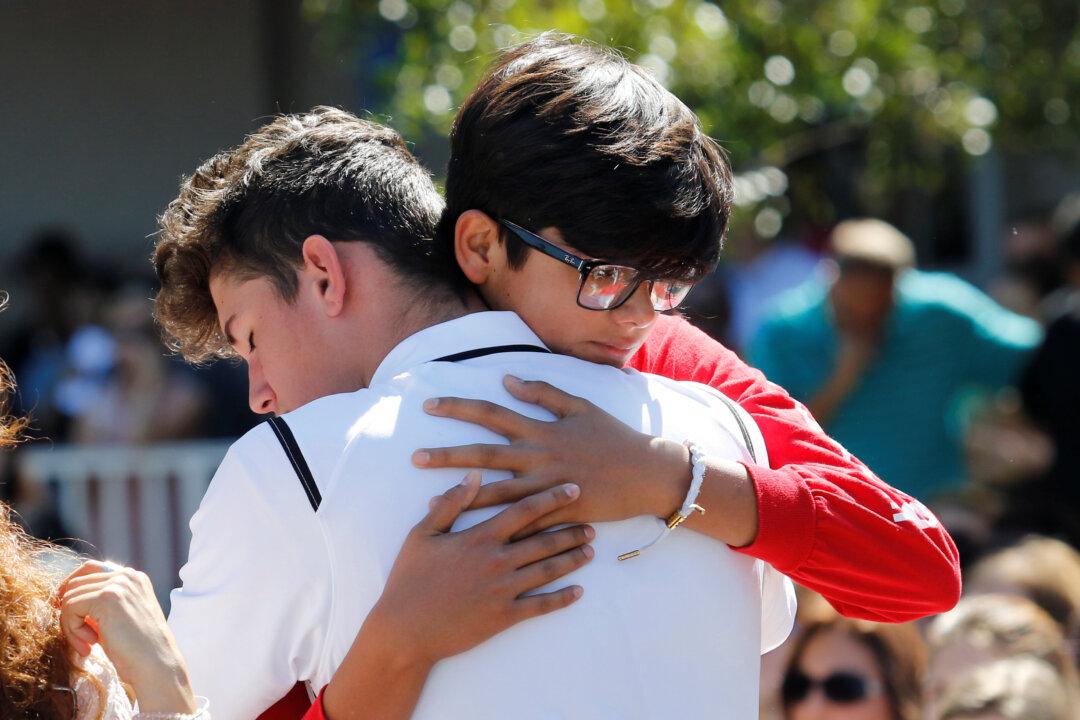 ‘Teacher of the Year’ Posts Message That Goes Viral After Florida Mass Shooting