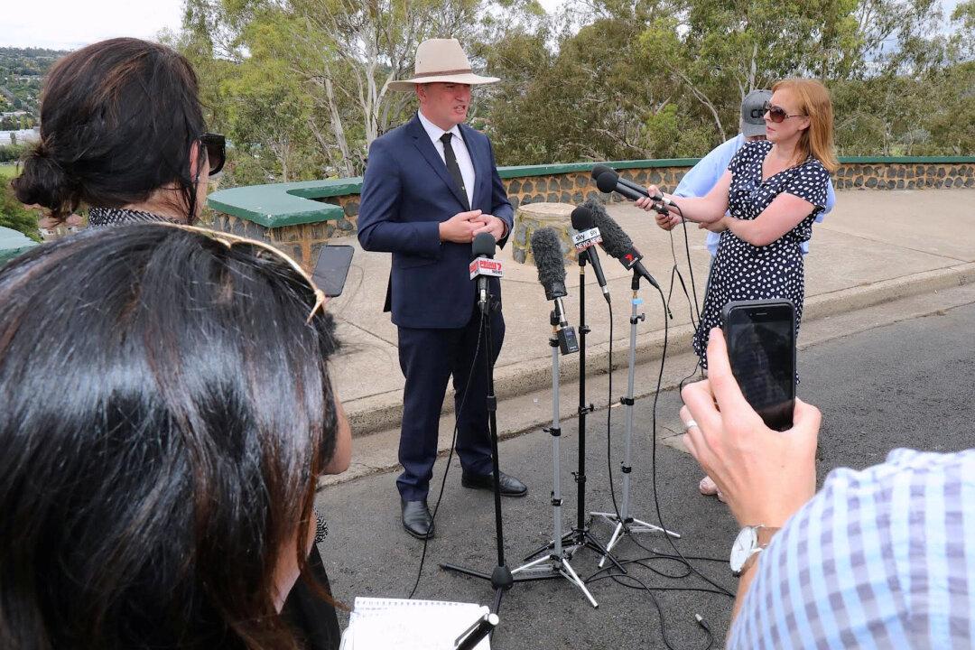 Australian Deputy Prime Minister Barnaby Joyce Resigns From Cabinet, Remains in Parliament