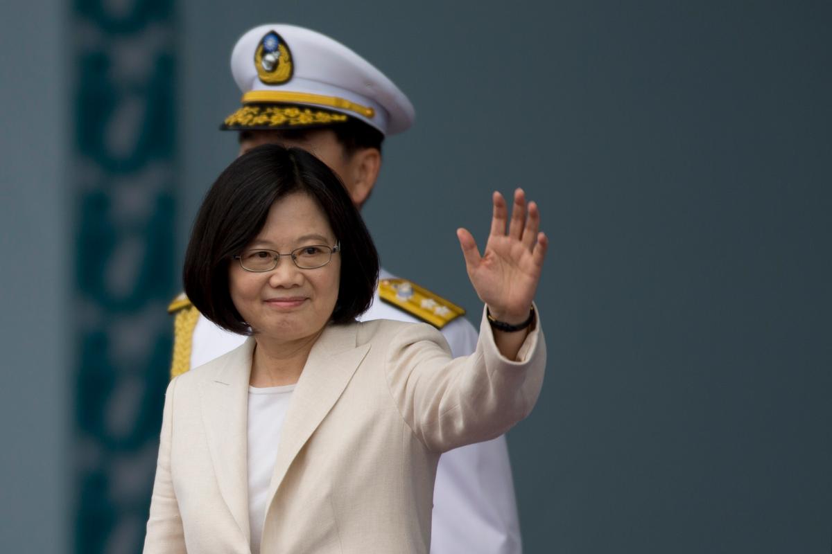 Taiwan President Tsai Ing-wen waves to the supporters at her presidential inauguration ceremony in Taipei, Taiwan on May 20, 2016. (Ashley Pon/Getty Images)