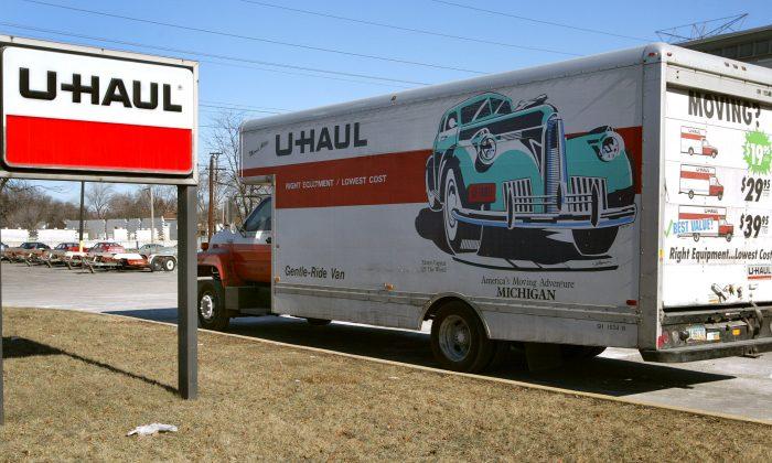 U-Haul Won’t Hire People Who Use Nicotine Products in 21 States