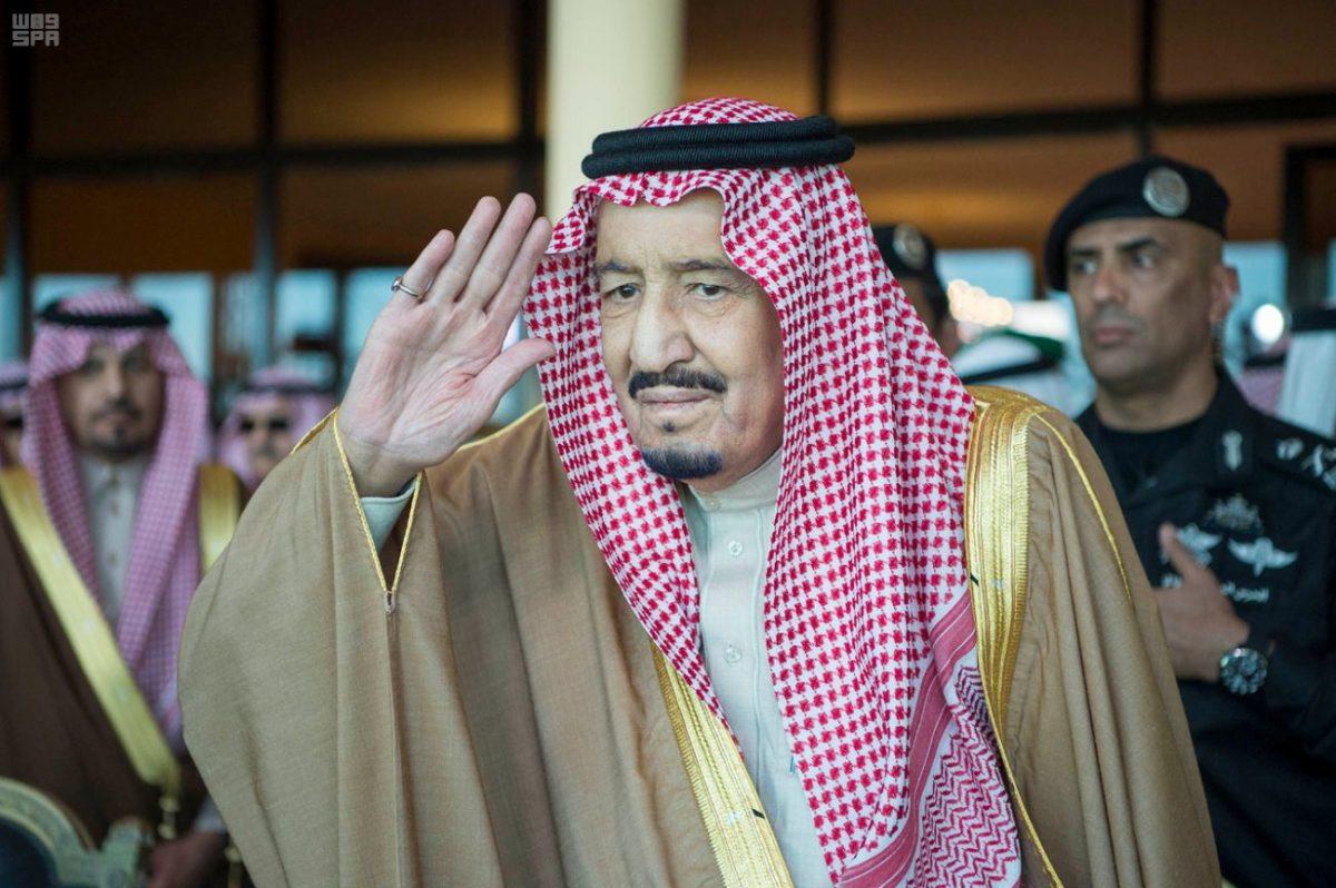 Saudi Arabia's King Salman bin Abdulaziz Al Saud attends Janadriyah Festival, while he is guarded by Maj. Gen. Abdulaziz al-Fagham (R) in Saudi Arabia, on Feb. 7, 2018. (Saudi Press Agency/Handout via Reuters)