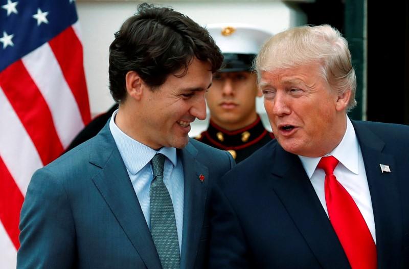 Trump, Trudeau Discuss Trade, NAFTA in Phone Call