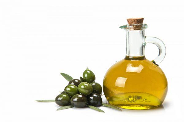 Olive oil. (Angel Simon/Shutterstock)