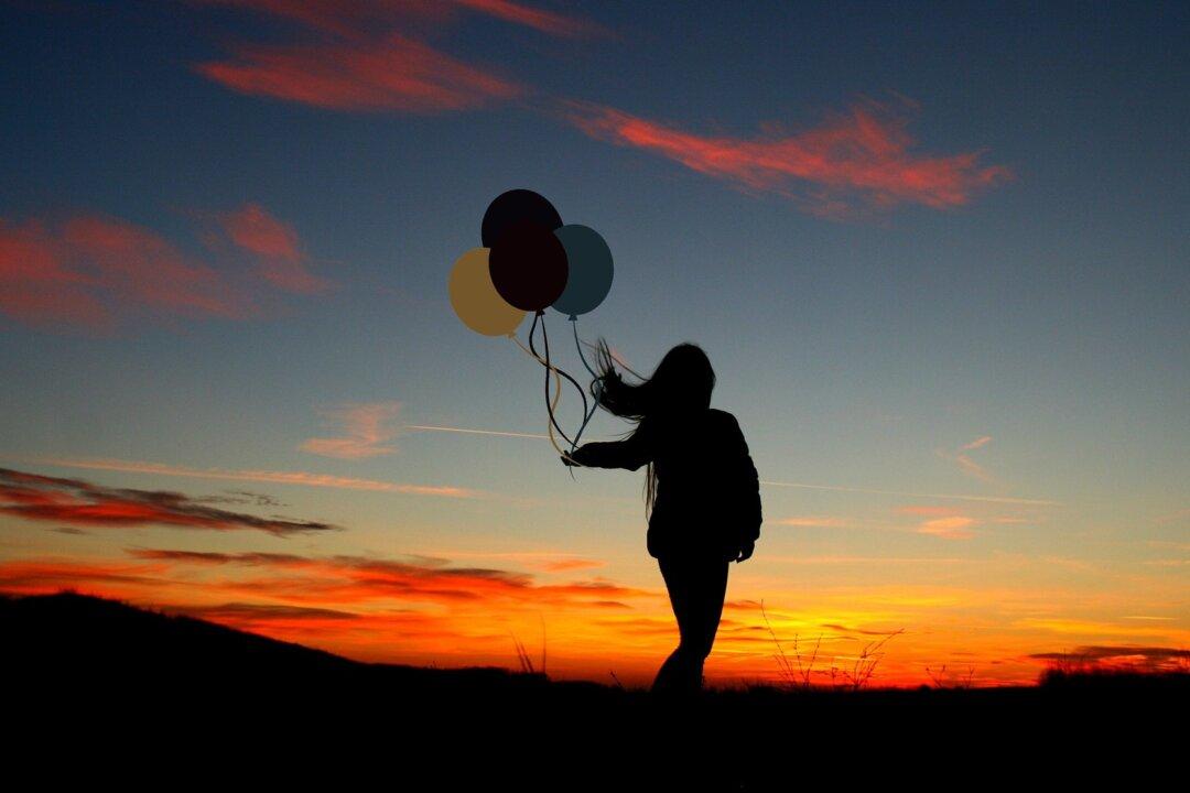 After Dad Passes Away, Daughter Sends Him Letters Tied to Balloons—Then Unusual Reply Comes