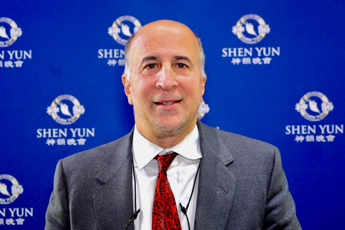 Shen Yun ‘Has All the Right Messages for Society,’ Philadelphian Councilman Says