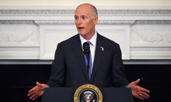Florida Gov. Signs Gun Control Bill Based on Trump’s Recommendations