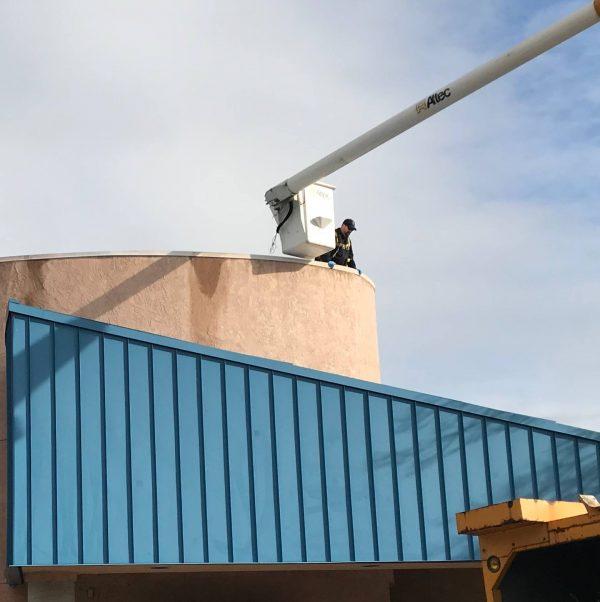 An officer on the roof of the Amtrak station in Antioch, California. (Antioch Police Department)
