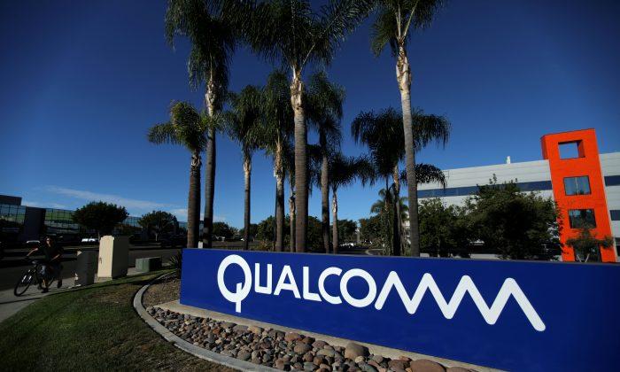 Trump Halts Broadcom Takeover of US Chipmaker Qualcomm