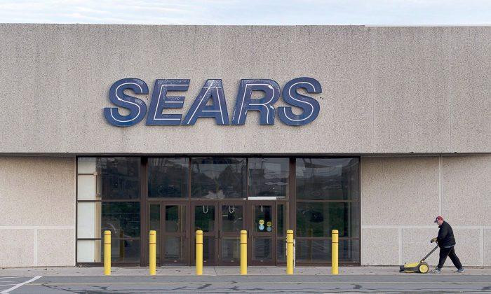 Sears to Lay Off Hundreds of Corporate Employees After Announcing 96 Store Closings: Report