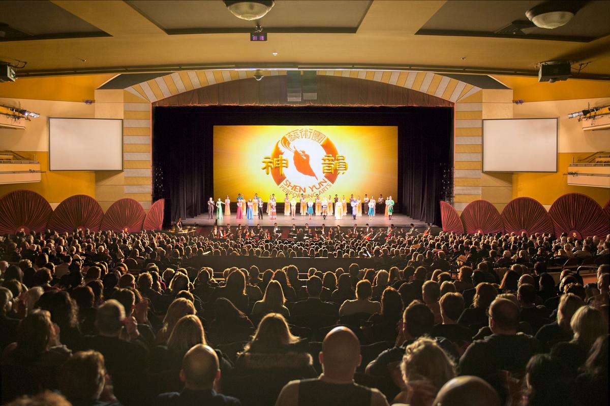 Shen Yun Gives Rare Opportunity to Learn About Chinese Culture