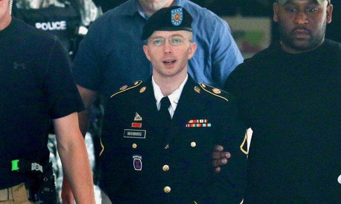 Hacker Who Helped Convict Chelsea Manning Found Dead