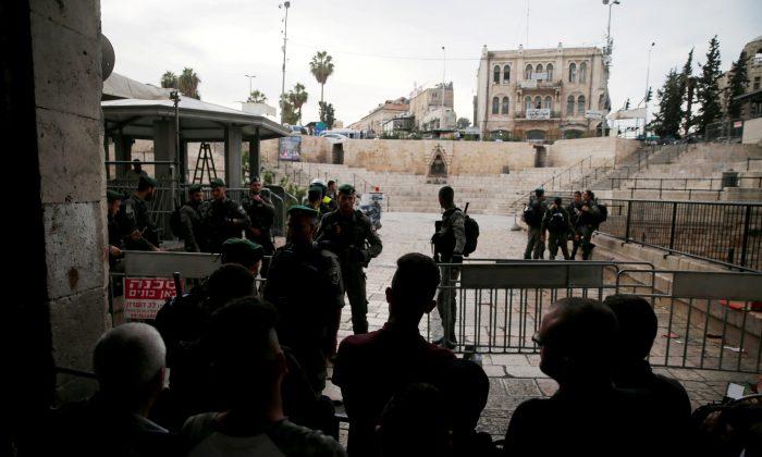 Israeli Stabbed by Palestinian Dies of Wounds: Hospital
