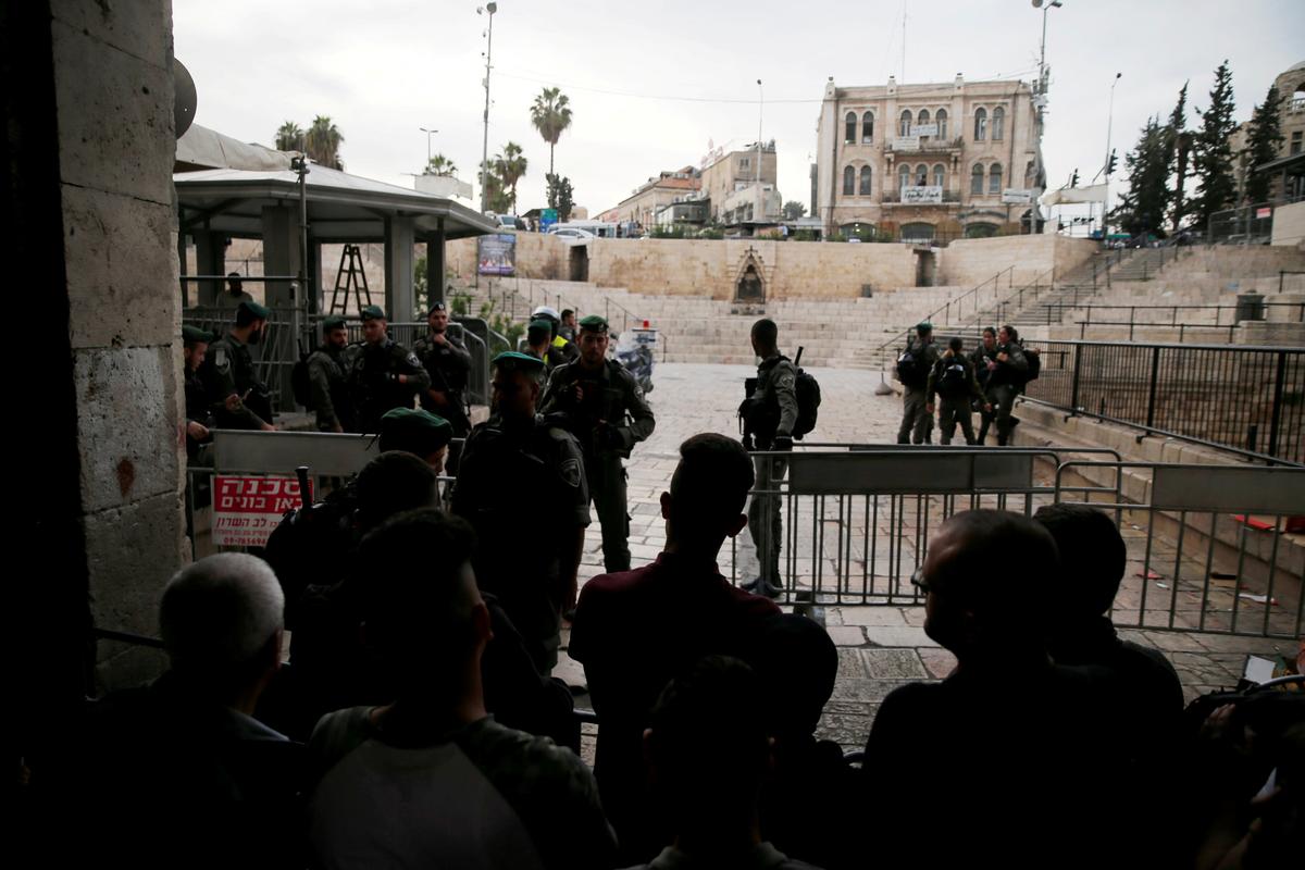 Israeli Stabbed by Palestinian Dies of Wounds: Hospital