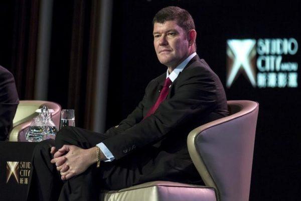Australian billionaire James Packer attends a news conference at Melco Crown's Studio City in Macau, China Oct. 27, 2015. (Reuters/Tyrone Siu)