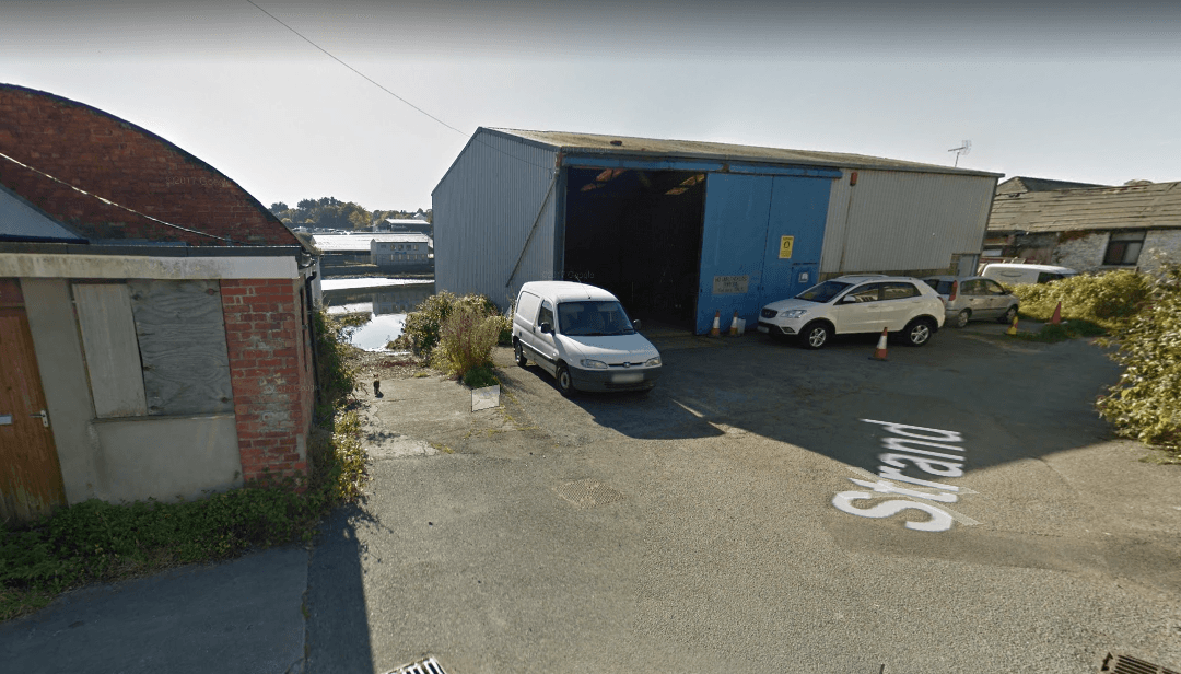 Toddler Dies When Mum’s Car Rolls Into River, But She Has No Clue and Reports It Stolen