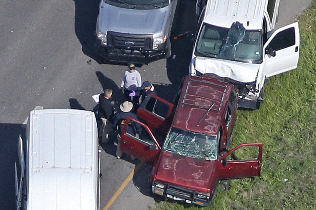 Investigators Seek Clues Whether Austin Bomber Worked Alone