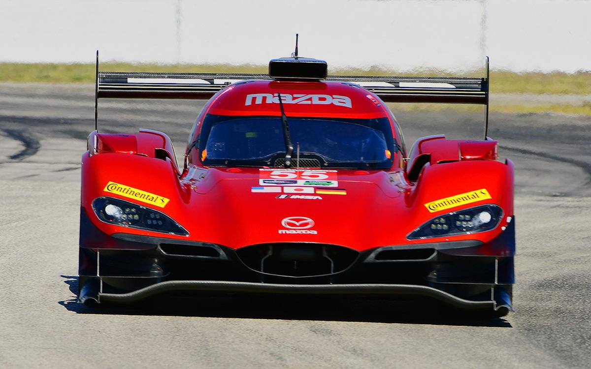 The Mazdas are arguably the prettiest cars on the grid—and at long last, are among the fastest. The #55 finished sixth, but it led laps on pace, showed good fuel efficiency, and barring a balky clutch would have been on some step of the podium. (Bill Kent/Epoch Times)