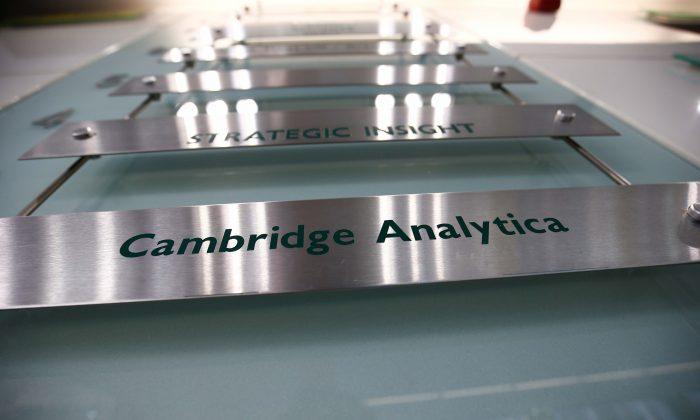 UK Investigators Search Cambridge Analytica Offices