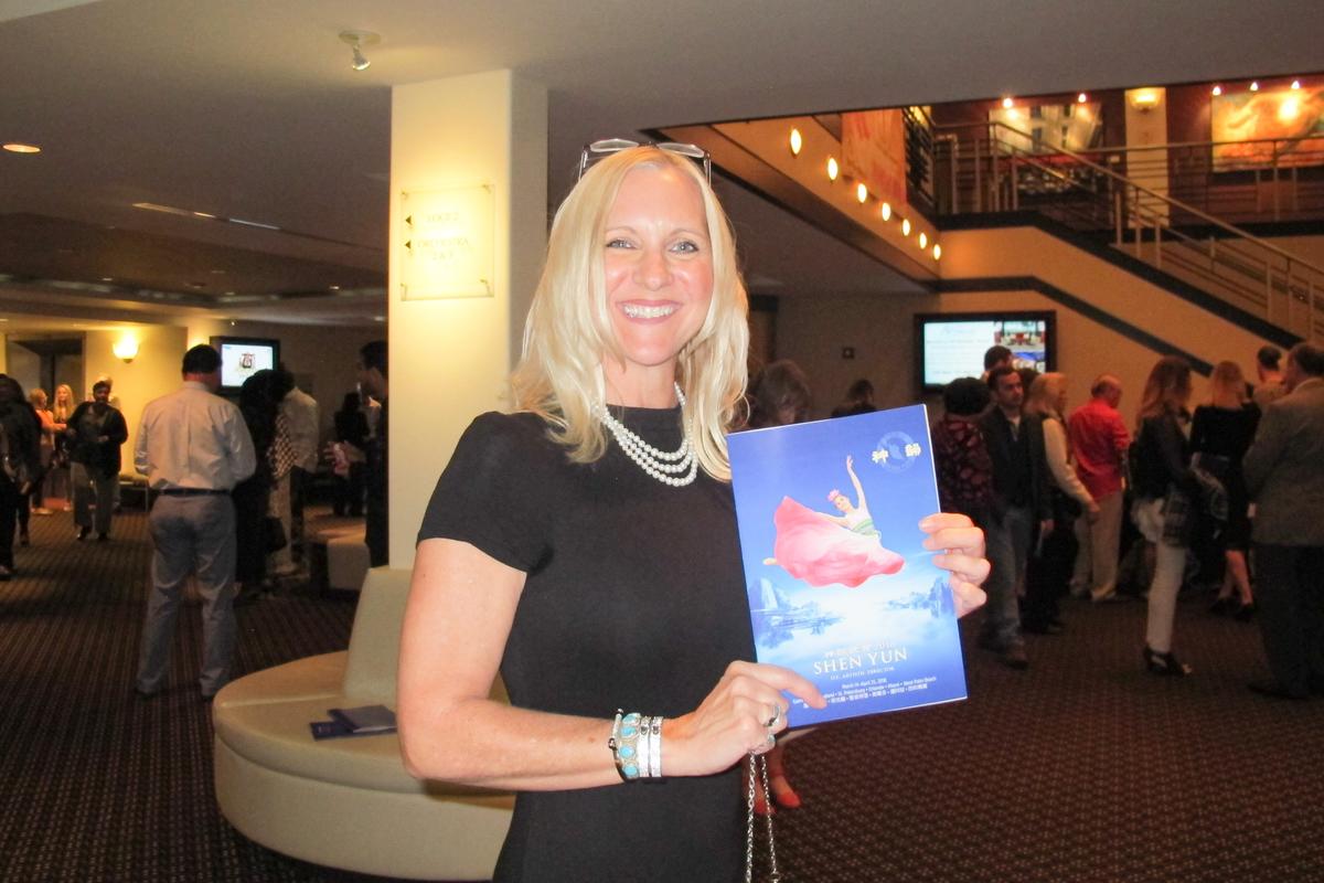 People Who See Shen Yun Will Be Changed Forever, Theatergoer Says