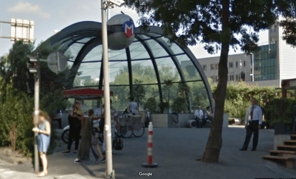 Entrance to İTÜ—Ayazağa underground train station in Istanbul, Turkey. (Screenshot via Google Street View)