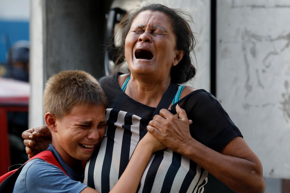 68 Killed in Venezuelan Police Station Riot and Fire