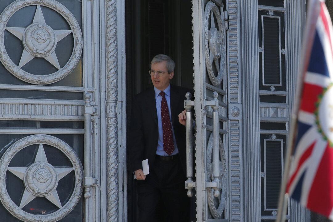 Britain and Russia Lock Horns as Moscow Cuts UK Diplomats