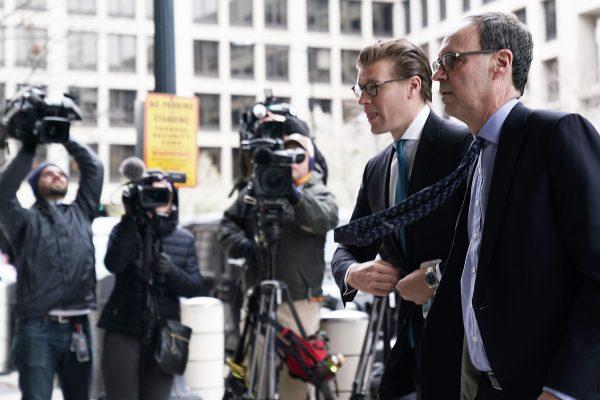 Attorney Alex van der Zwaan (2nd R), who formerly worked for the Skadden Arps law firm, arrives at a U.S. District Courthouse for his sentencing April 3, 2018 in Washington, DC. (Alex Wong/Getty Images)