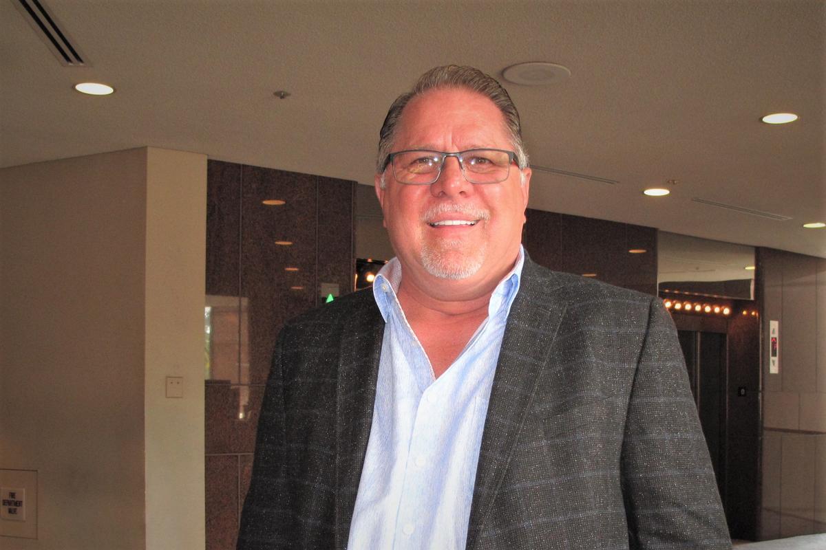 CEO Delighted by Shen Yun’s ‘Perfect Blend’ of Eastern and Western Instruments