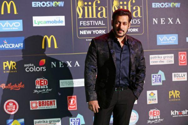 Actor Salman Khan poses for a picture on the Green Carpet at the International Indian Film Academy (IIFA) Awards show at MetLife Stadium in East Rutherford, New Jersey, U.S., July 15, 2017. (Reuters/Joe Penney)