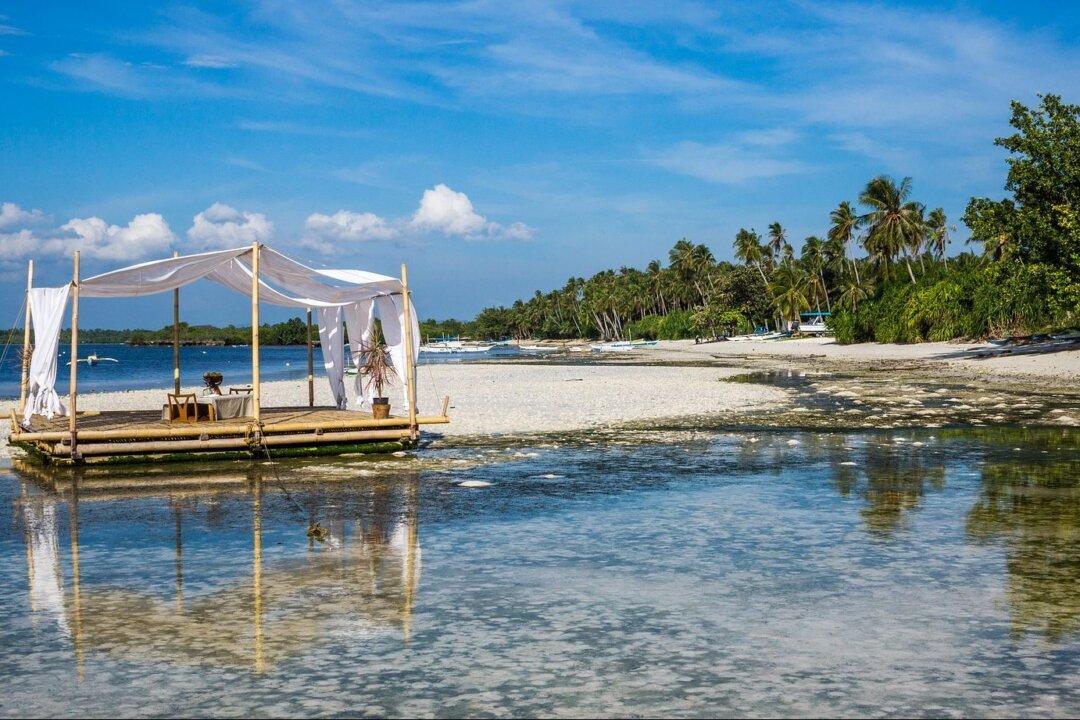 Duterte Announces 6 Month Rehabilitation Closure For Popular Filipino Holiday Island