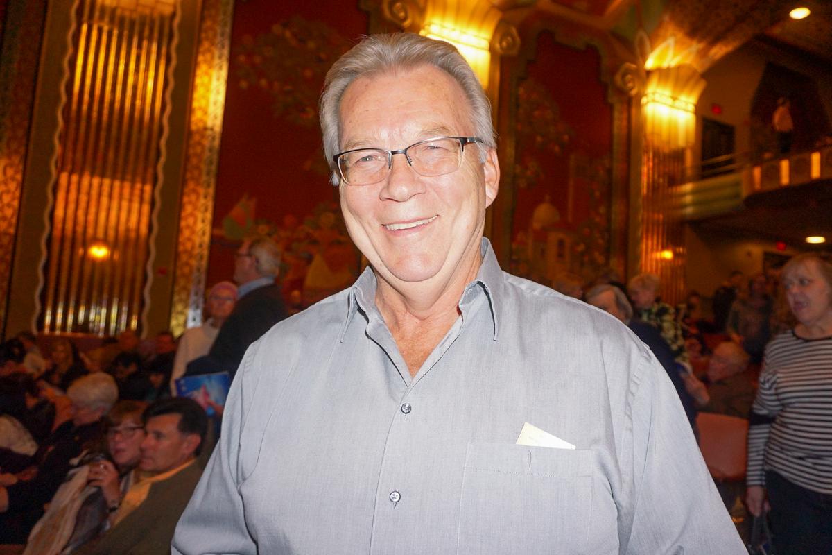 Shen Yun Inspires People to Take a Stand and Protect One Another