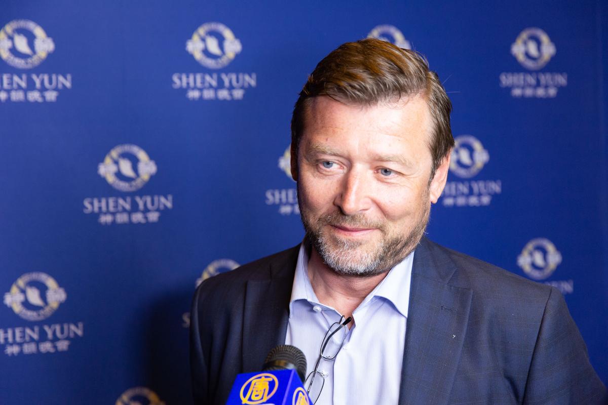 CEO Says Shen Yun Made Him Feel as If Blessed