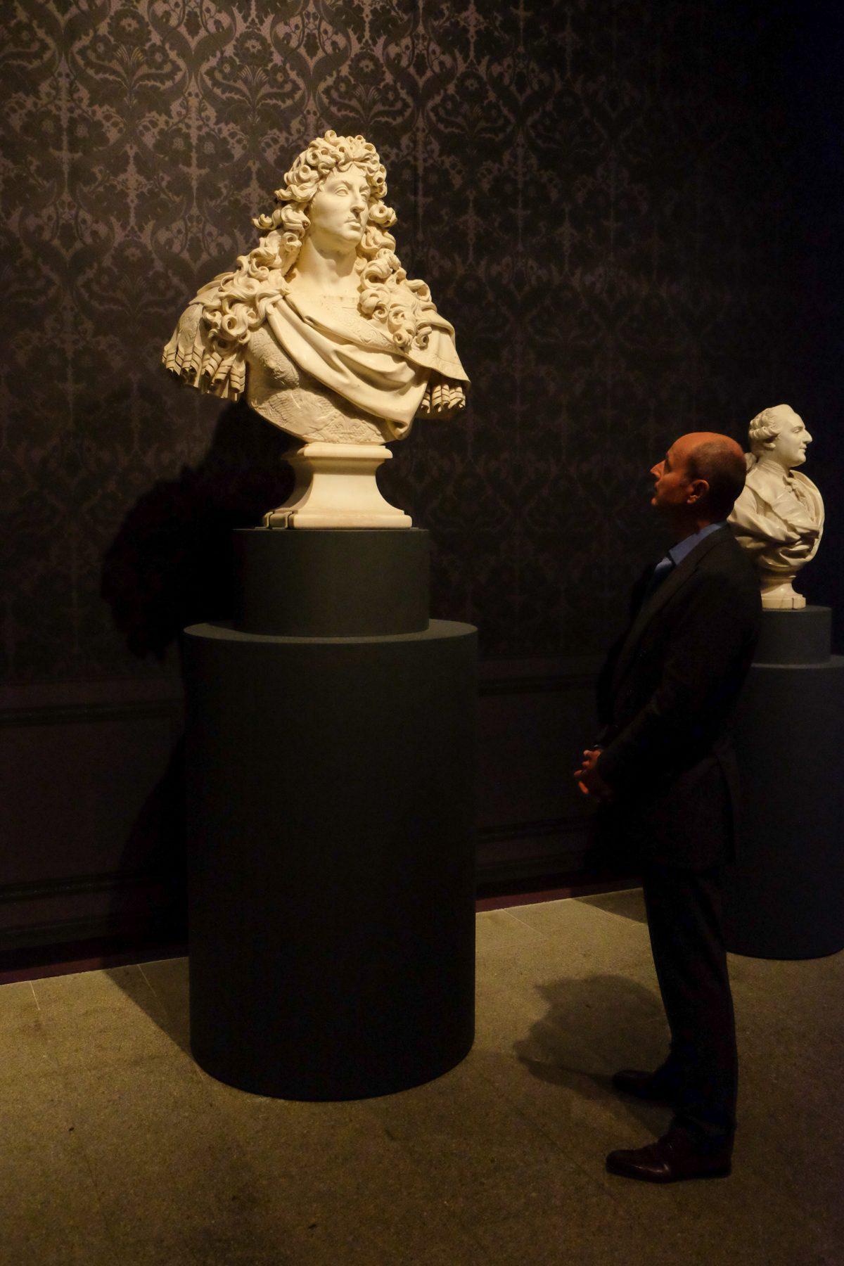Prince Dimitri of Yugoslavia visits the exhibition "Visitors to Versailles (1682–1789)" during a preview at The Metropolitan Museum of Art, on April 9, 2018. (Hiroshi Nogami/The Epoch Times)