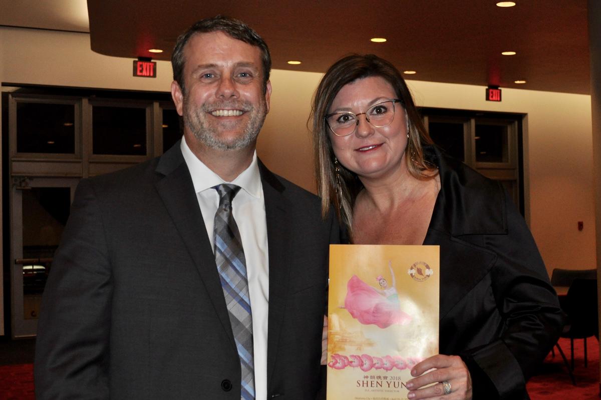 Shen Yun Breathtaking and Fantastic, Business Owner Says