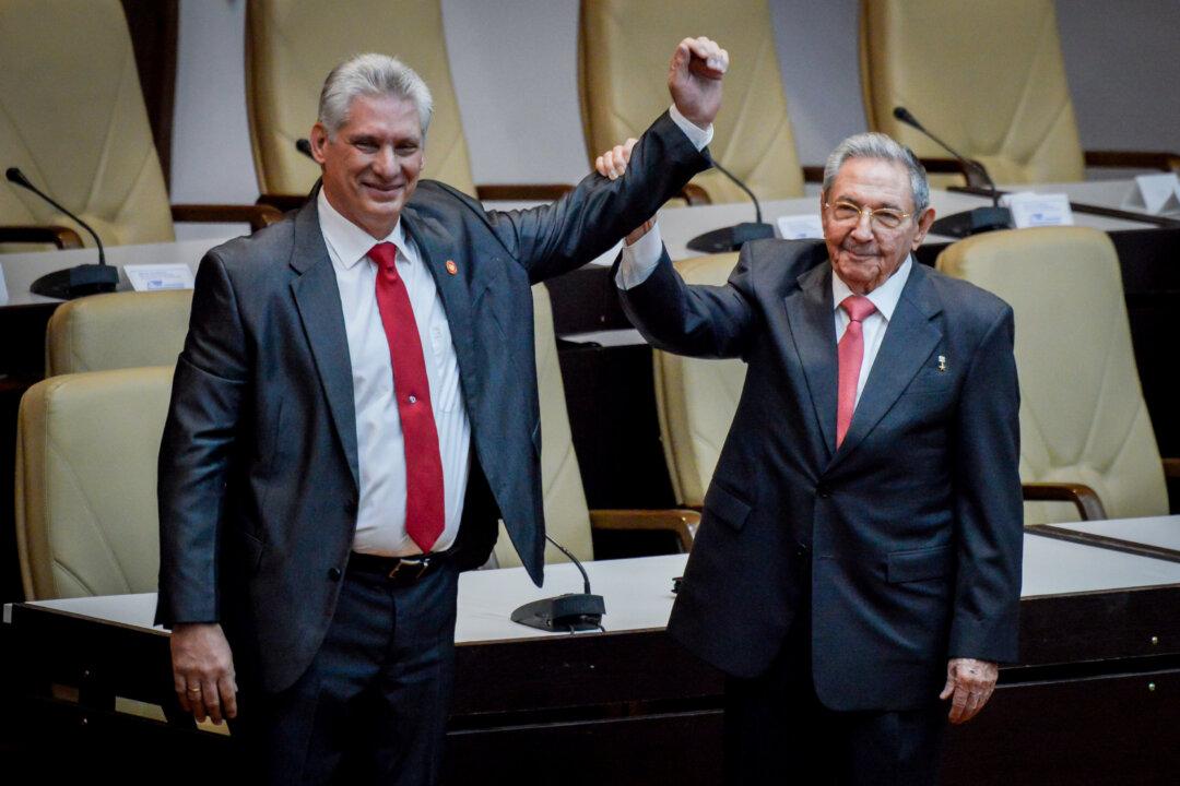Cuba’s New President Diaz-Canel Vows Defend Legacy of Castro Revolution, Keep One-Party Socialist System