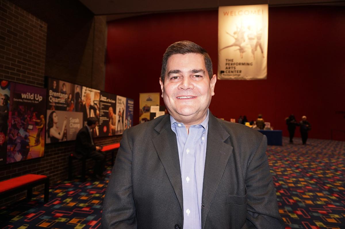 Marketing Director Says Shen Yun’s Digital Backdrop Magical